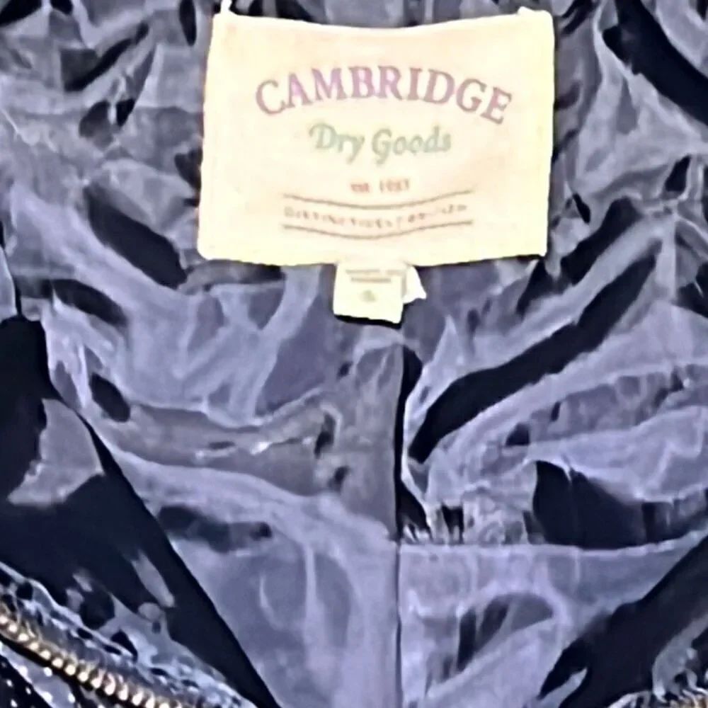 Cambridge Dry Goods quilted Vest Size S - Picture 6 of 10